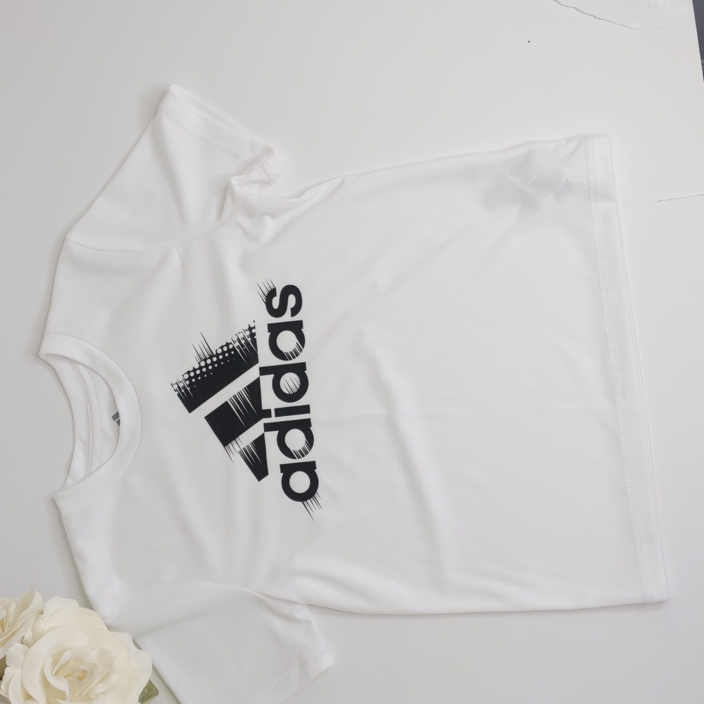 Adidas Boys Shirt Size 6 black & white